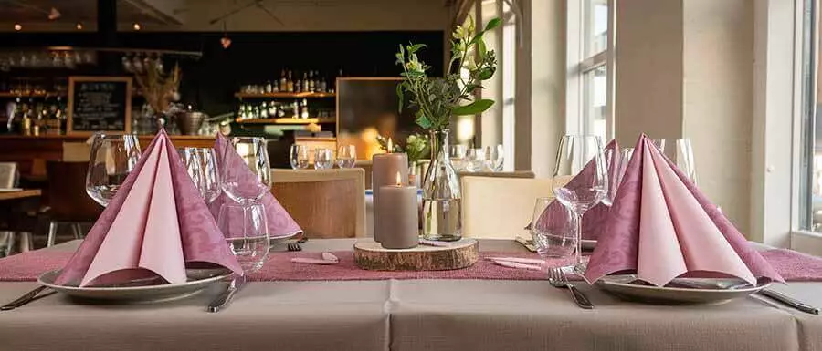 Rosa/Greige Borddækning